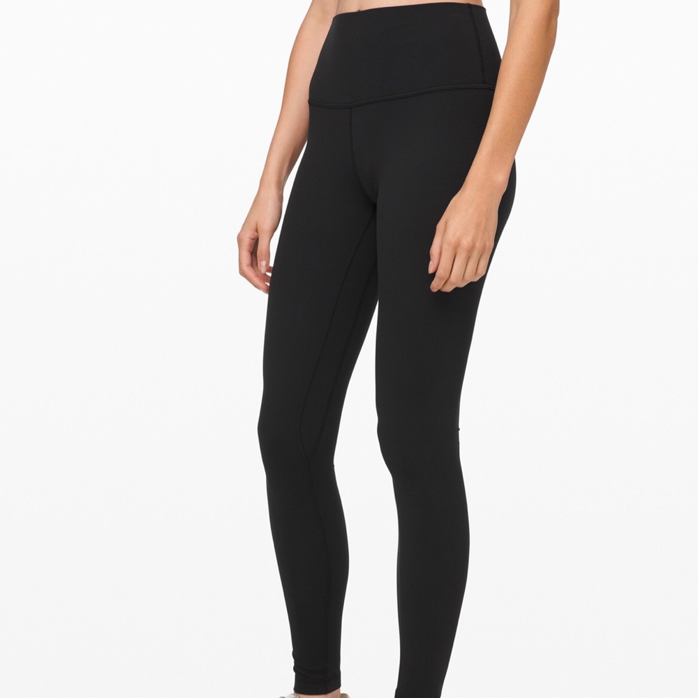 Black Lululemon leggings